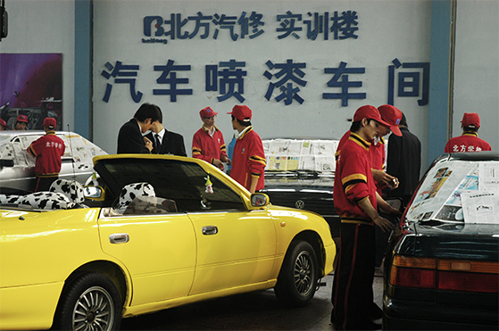 北方汽修学校汽车喷漆实训室.jpg